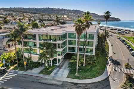 Oceanview condos in the Hollywood Riviera